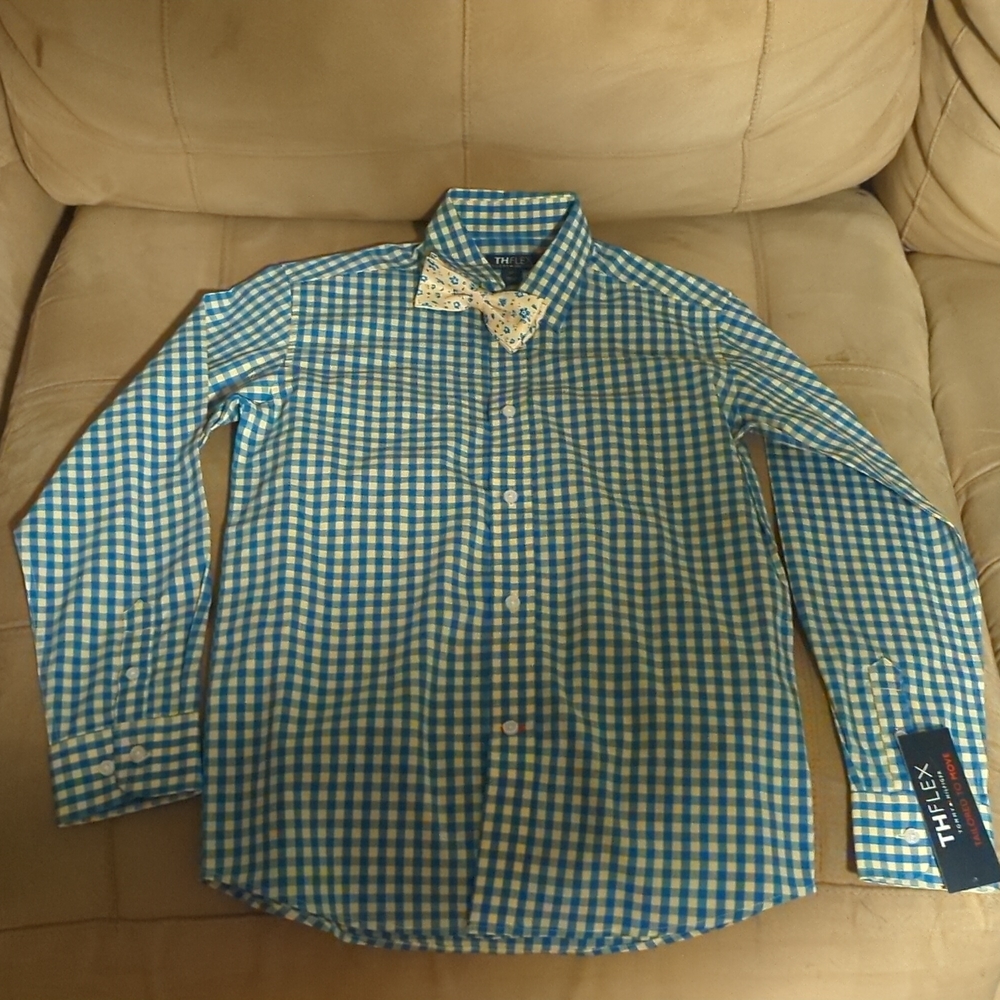 Tommy Hilfiger boys dress shirt with bow tie 12